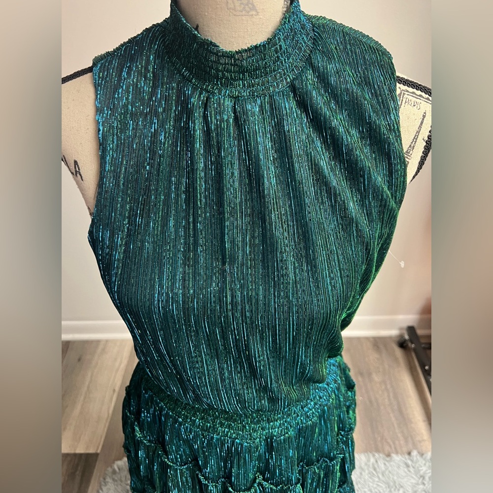 1. State Green Tiered Halter Midi Dress! - Picture 4 of 16
